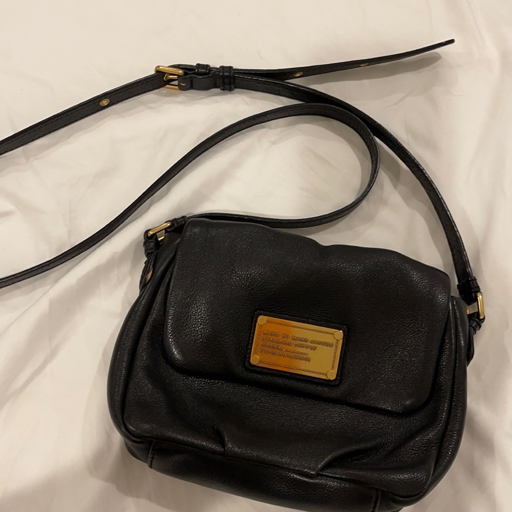 marc by marc jacobs shoulder bag